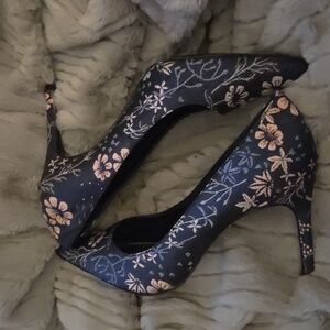 Charles David Black and Pink Floral Heels
